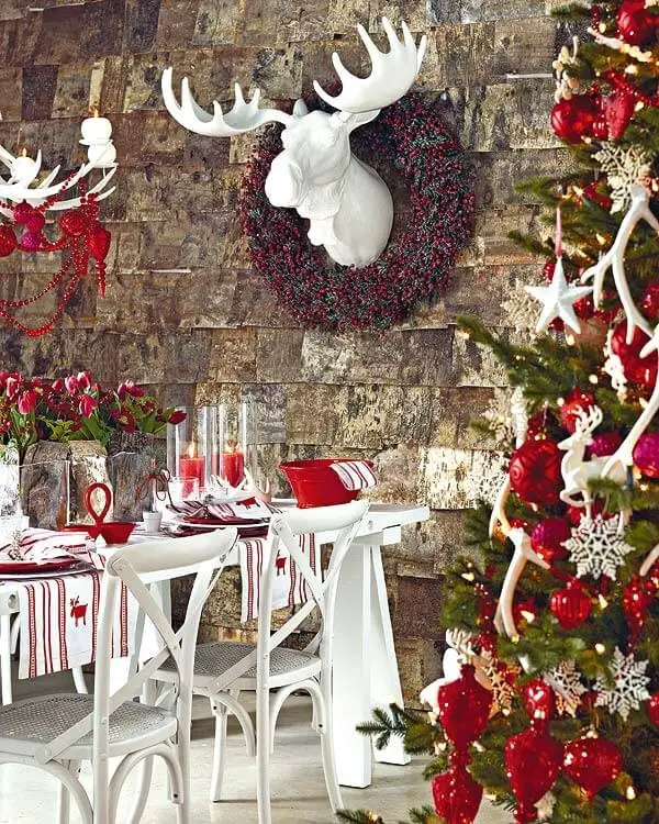 32-40. More indoor Christmas decor ideas