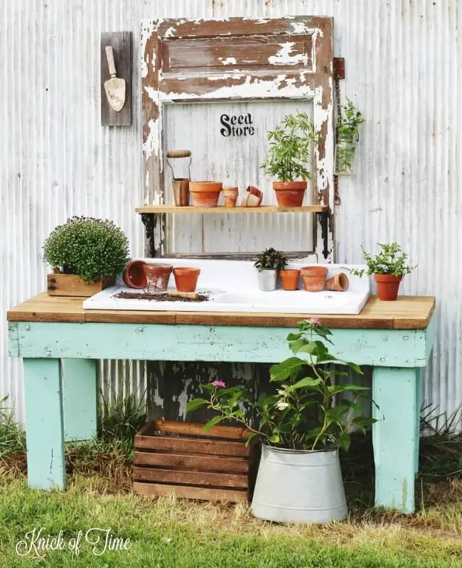 20+ Cozy Farmhouse Porch Decor Ideas