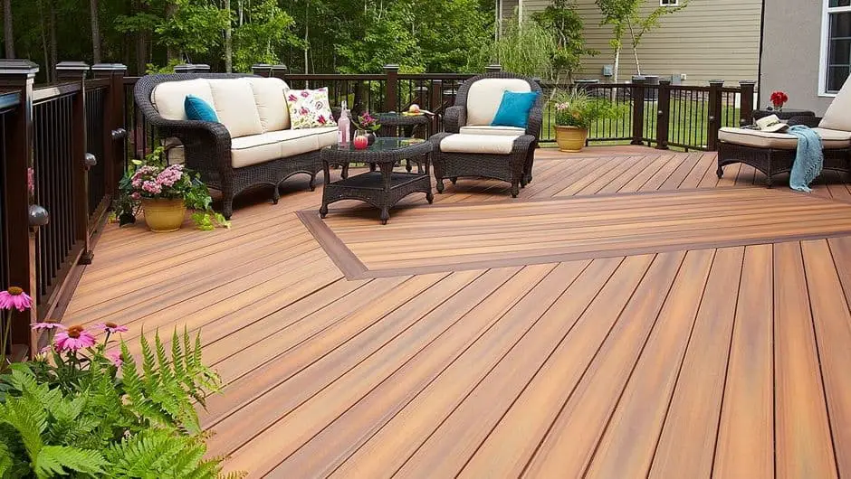 Deck Boards in a Variety of Wood Looks